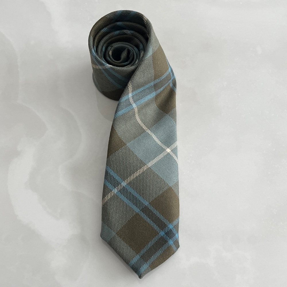 Lochcarron Scotland Men’s Tie. Wool, Handmade Tartan Plaid Neck Tie.
